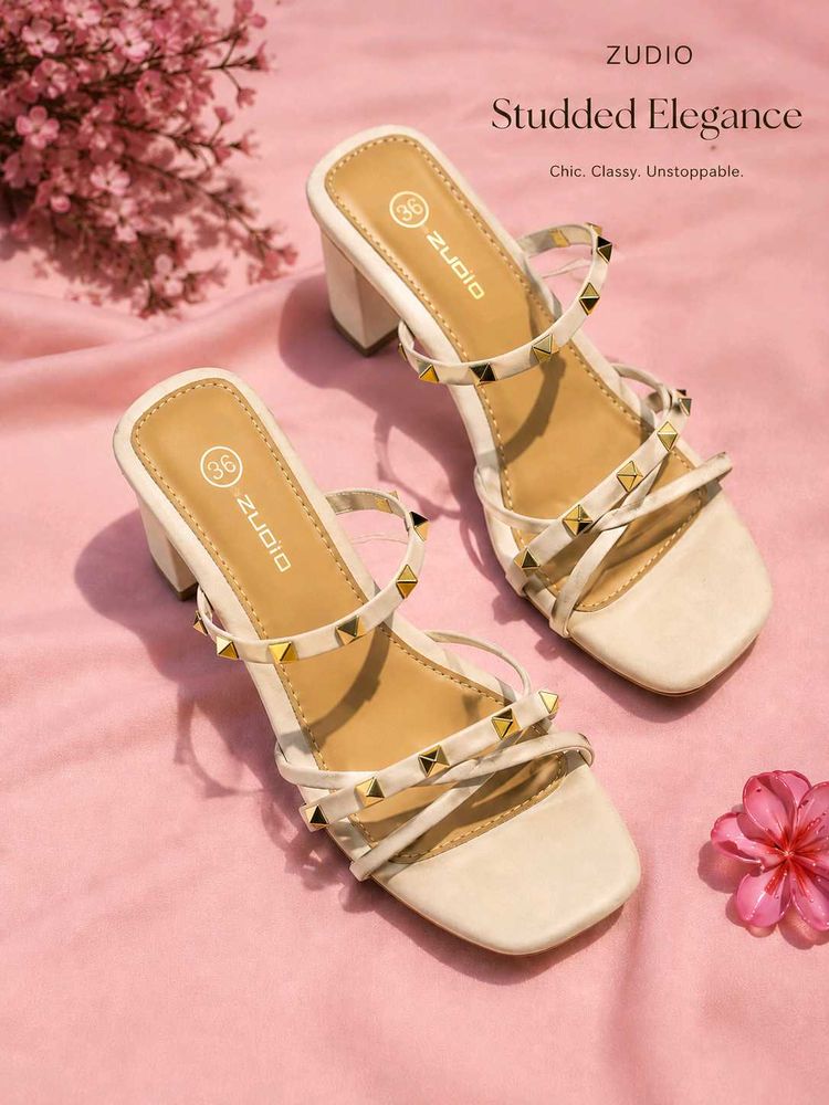 Zudio Studded Block Heel Sandals🎀