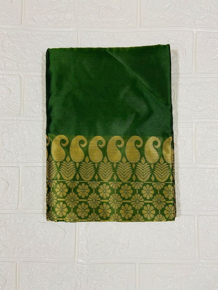 Elegant Green Silk Saree with Golden Border