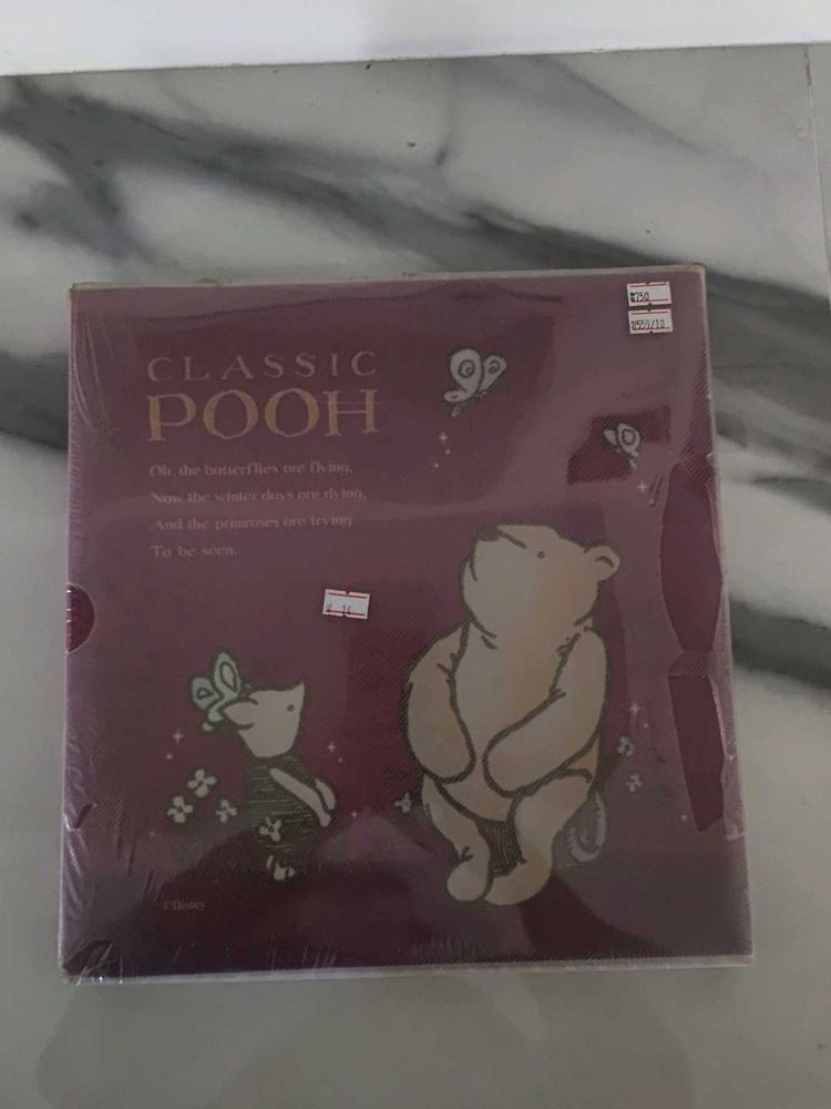 Classic Pooh Book