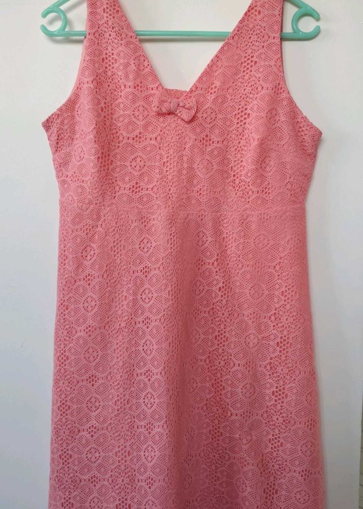 Chic Pink Lace Dress
