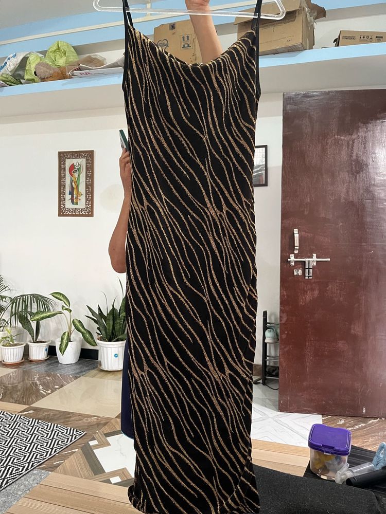 Stylish Black &amp; Gold Maxi Dress