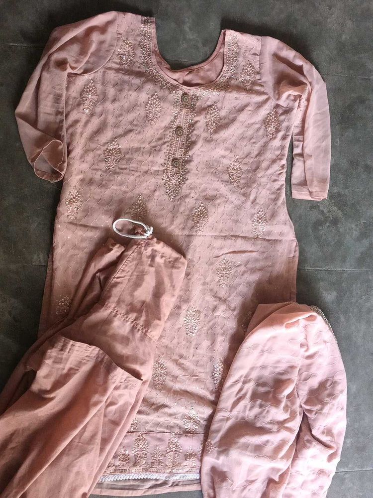 Embroidered Kurta Set