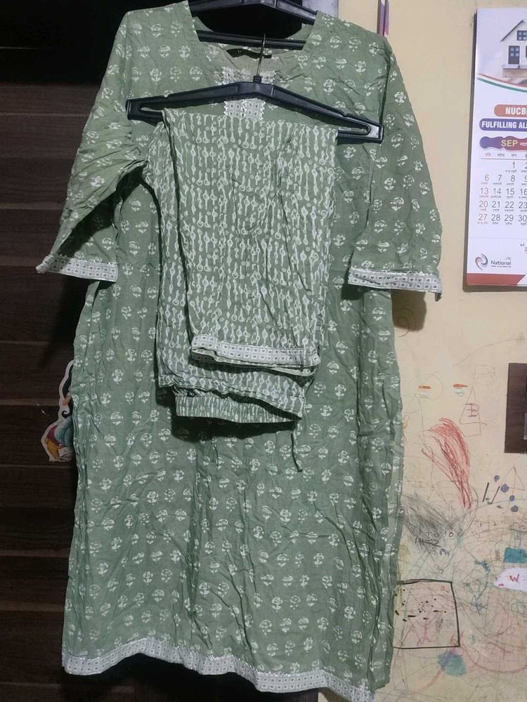 Women's Green Printed Kurta Set