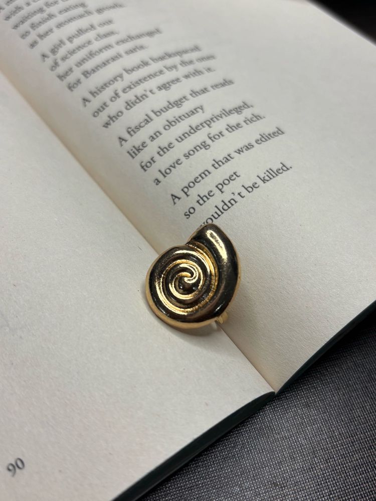 Golden Swirl Ring