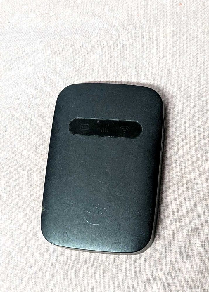 JioFi Portable WiFi Hotspot