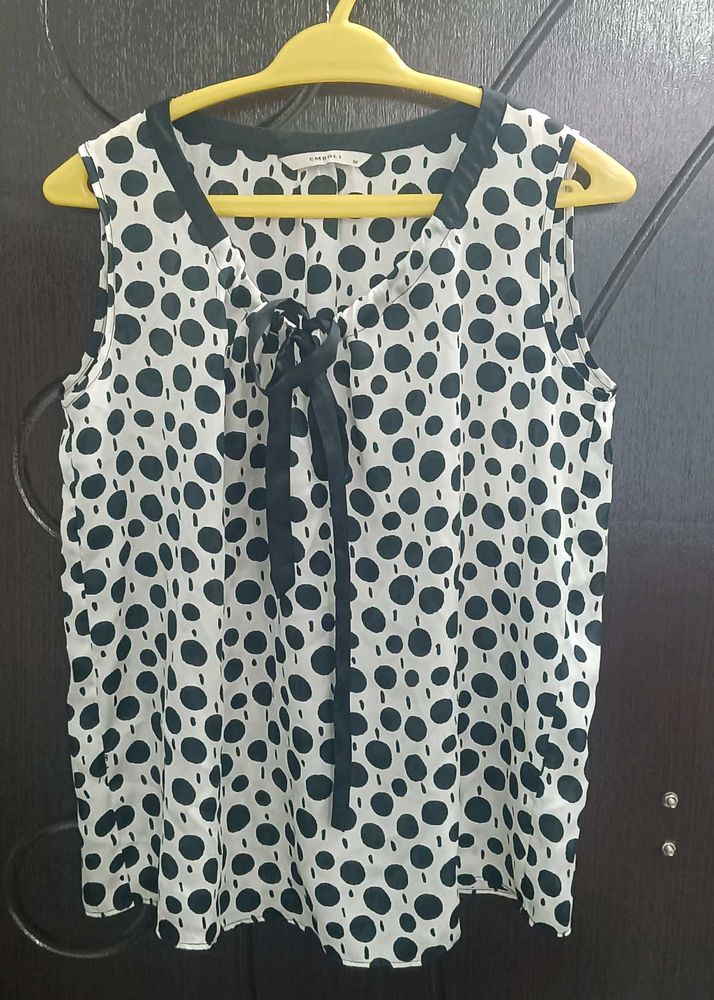Chic Polka Dot Top with Tie Detail