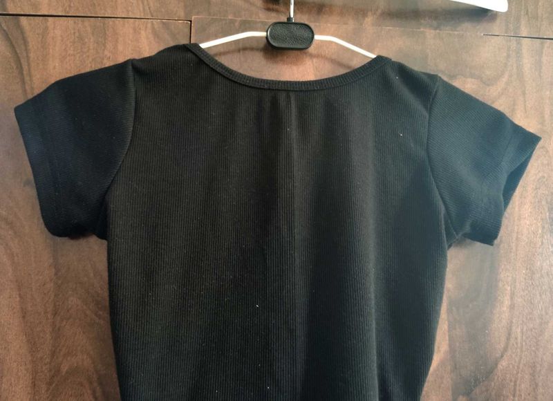 backless Balck crop top