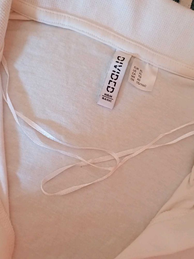 H&amp;M Divided White Crop Top