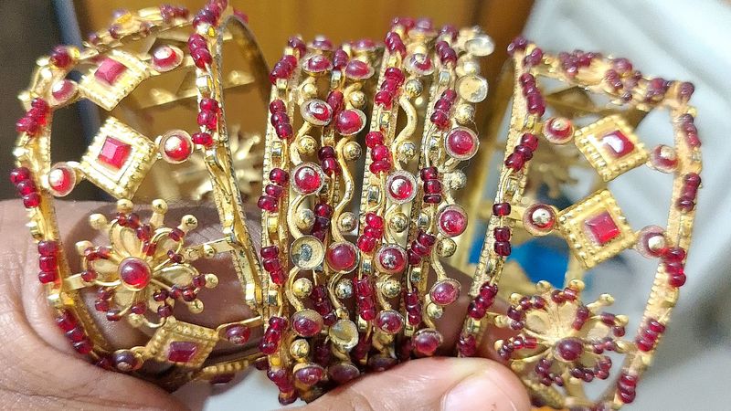 Gold and Ruby Bangle Set