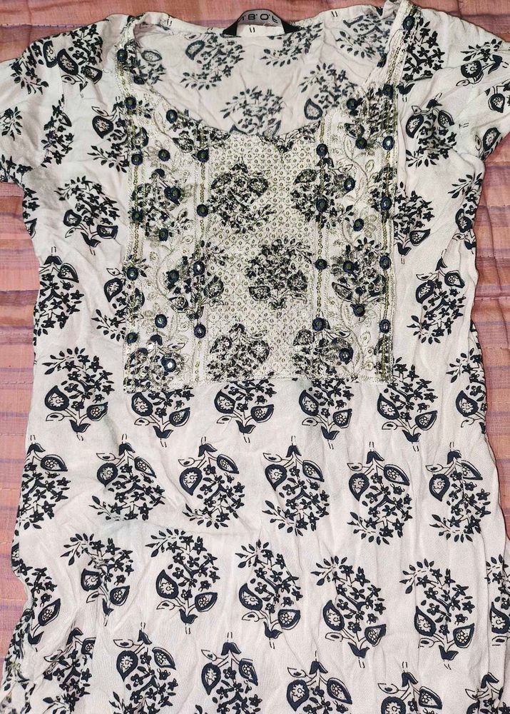 Elegant White Kurta with Navy Print