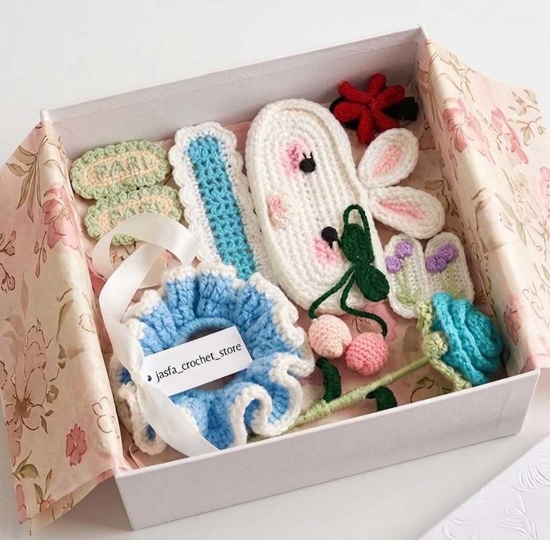 Handmade Crochet hampar box