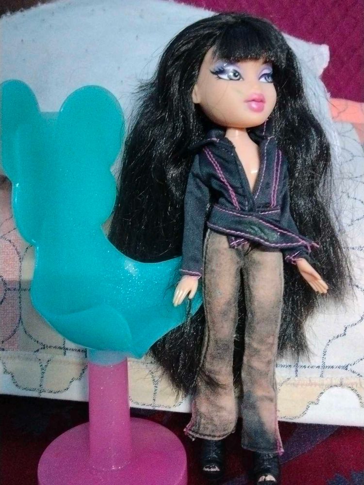 Bratz Doll with Fashion Outfit