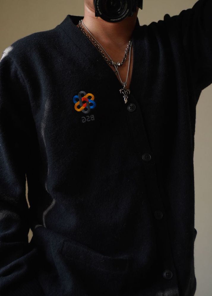 Uniqlo Vintage Knit Cardigan - Unique Design