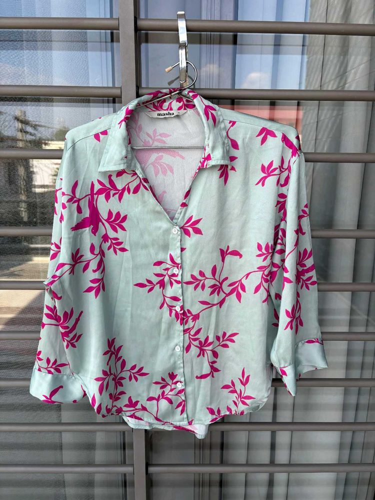 Light Blue Floral Print Button-Up Shirt