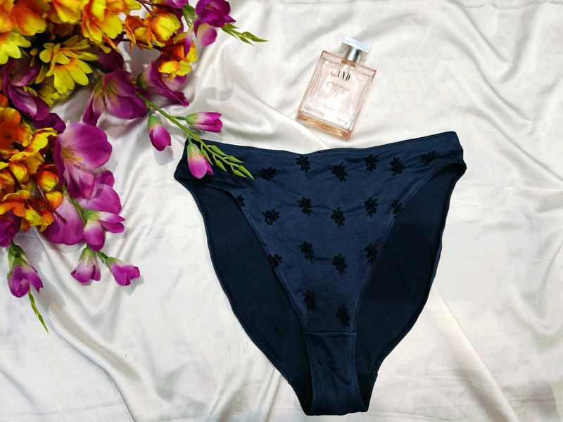 🇳🇿💫🎀Navy Blue Floral Print Panty