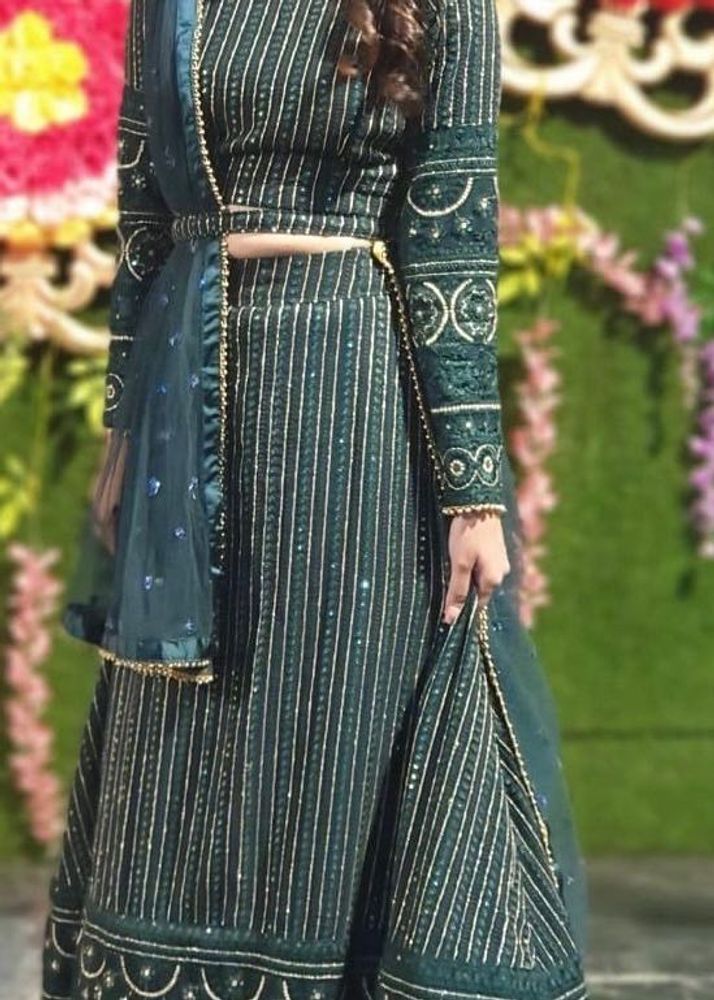 Elegant Green Lehenga Choli With Dupatta And Belt