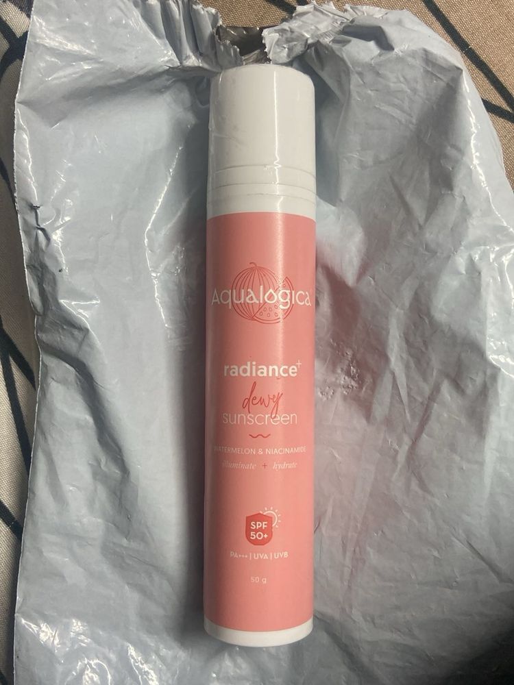 AquaLogica Radiance Dewy Sunscreen