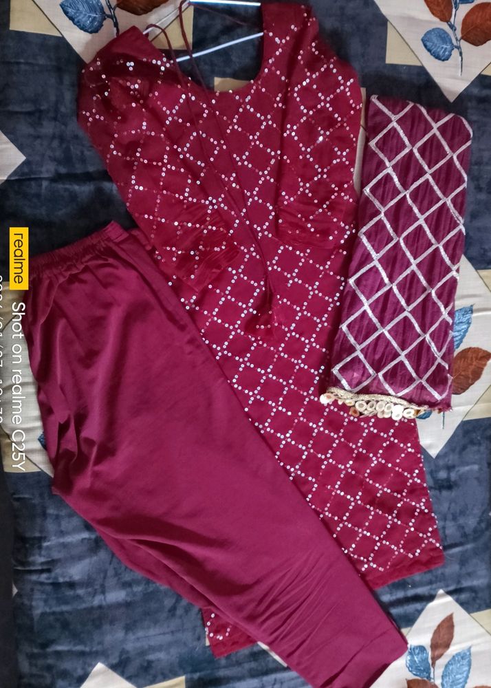 Maroon Colour Suit Pant &amp; Dupatta Set