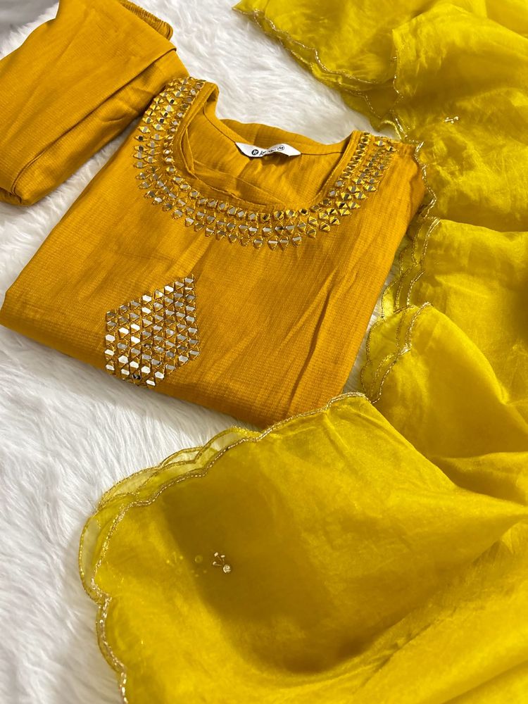 Elegant Yellow Kurta Set