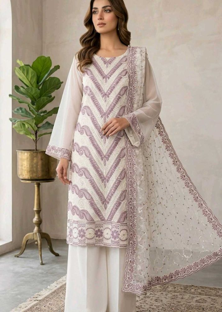 New Pakistani karachi chikankari hevvy 3pc suit