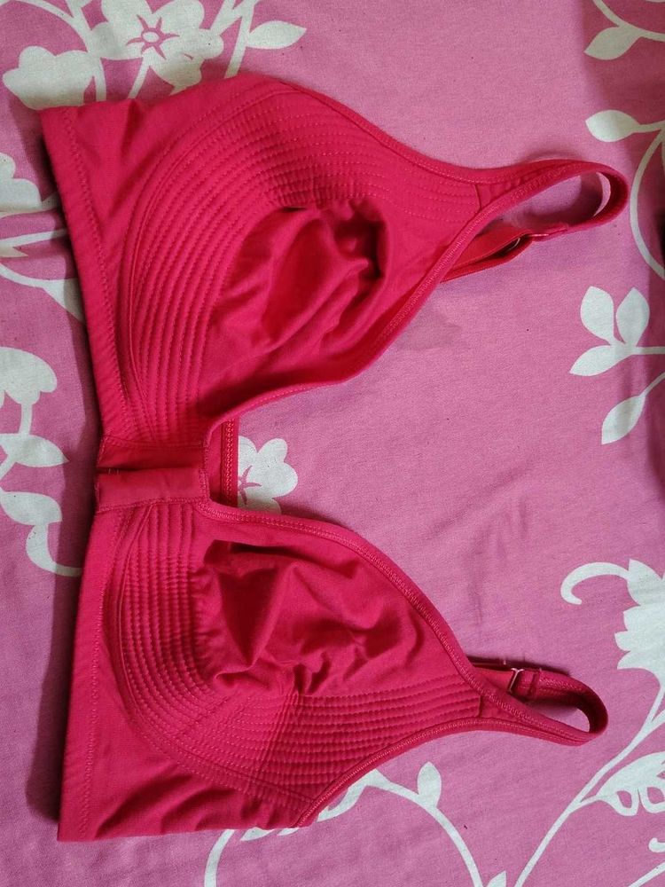 Softy Comfortable Pink Seamless front open Bra