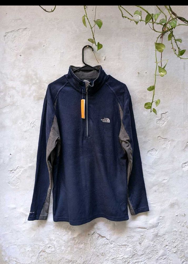The North Face Quarter Zip Pullover