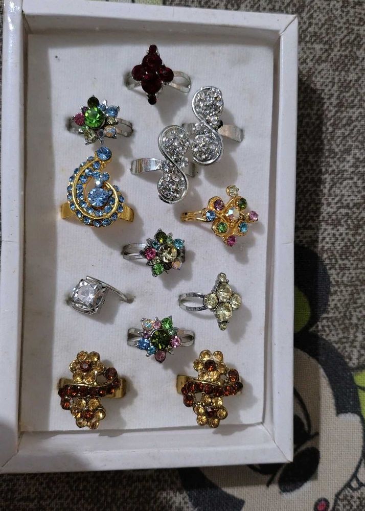 Set of 10 Fashion Rings