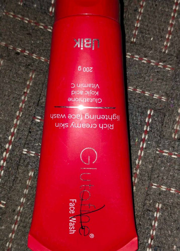 Glutatha Face Wash - Rich Creamy Skin 200 g