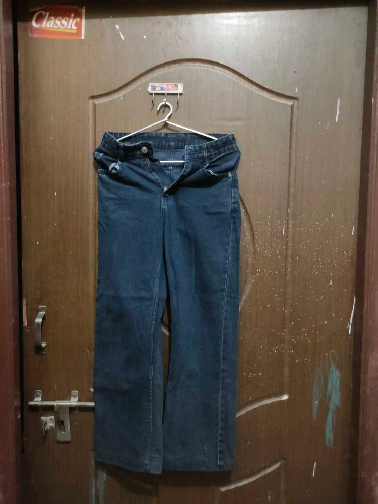 Classic charcoal straight Denim Jeans