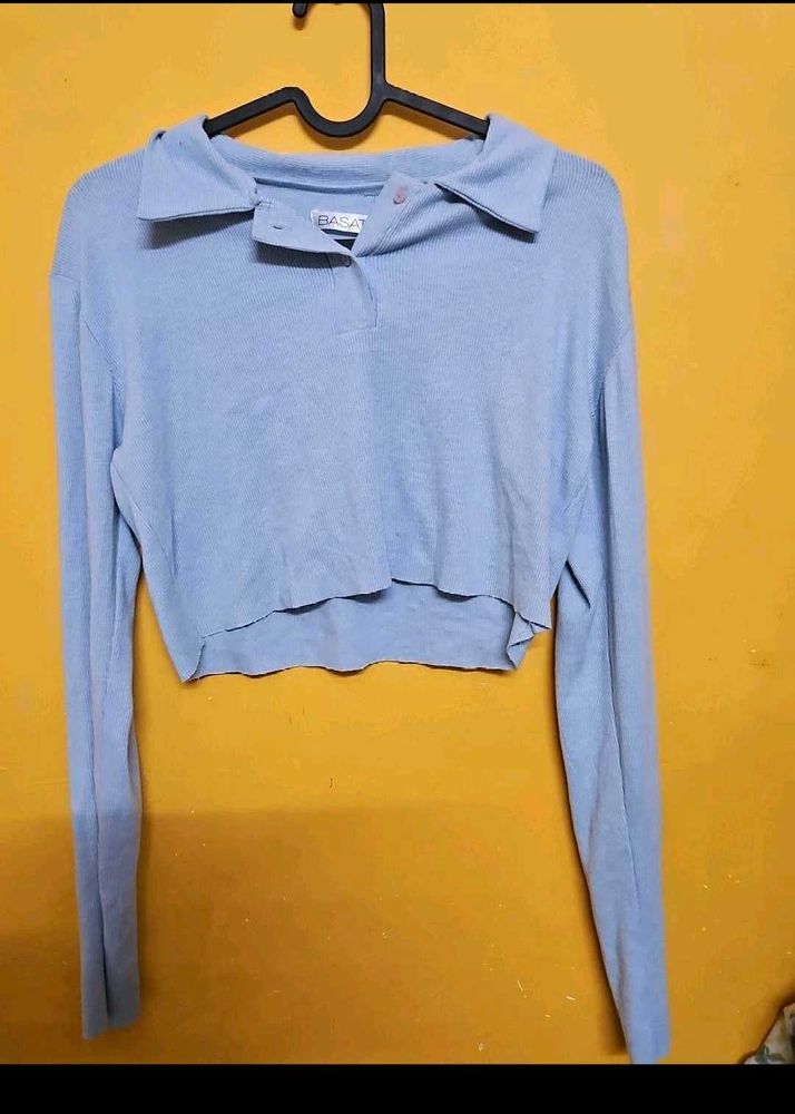 Basata Light Blue Collared Cropped Top