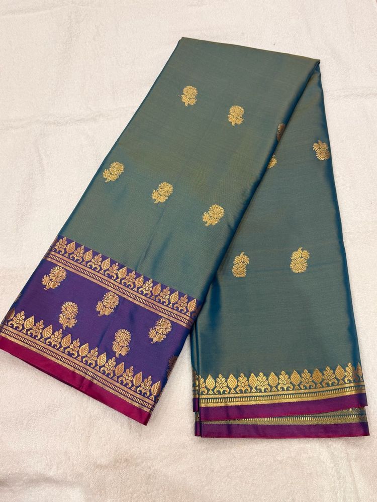 silk saree with zari weaves