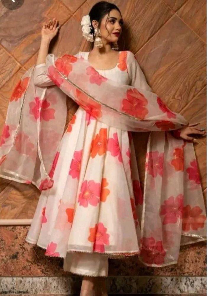 Elegant Floral Print Kurta Set