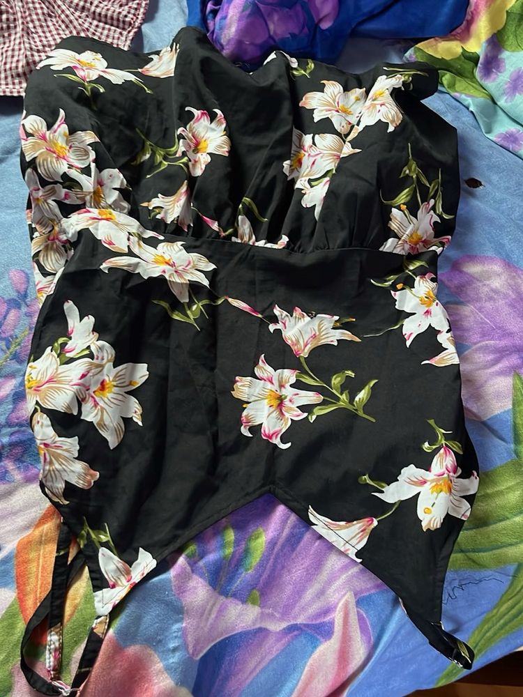 Chic Floral Print Halter Top