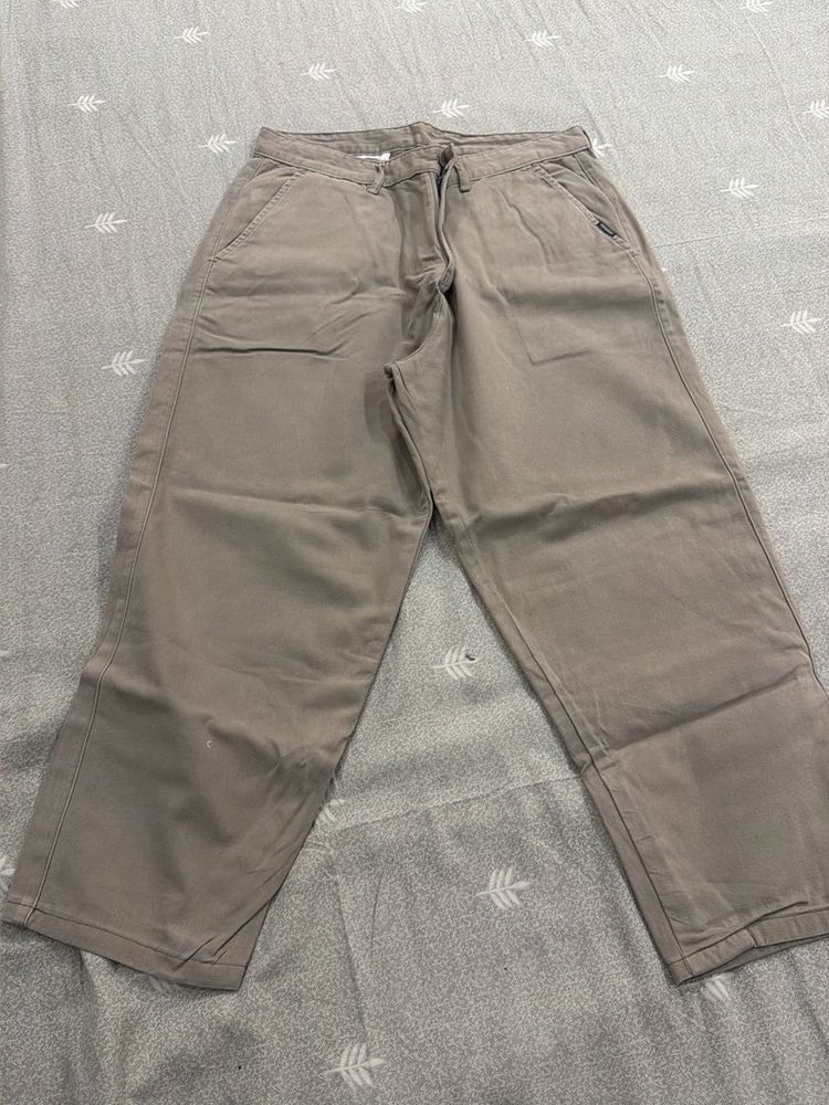 Stylish Neutral Trousers