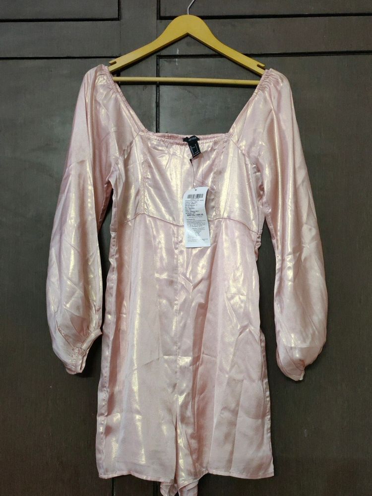 💥PRICE DROP 💥💥FOREVER 21 PINK PLAYSUIT