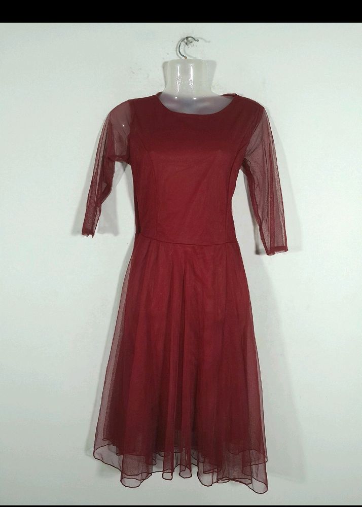 “U&amp;F” Maroon Net Skater dress