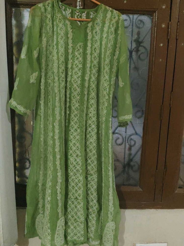 Embroidered Chikankari Kurta
