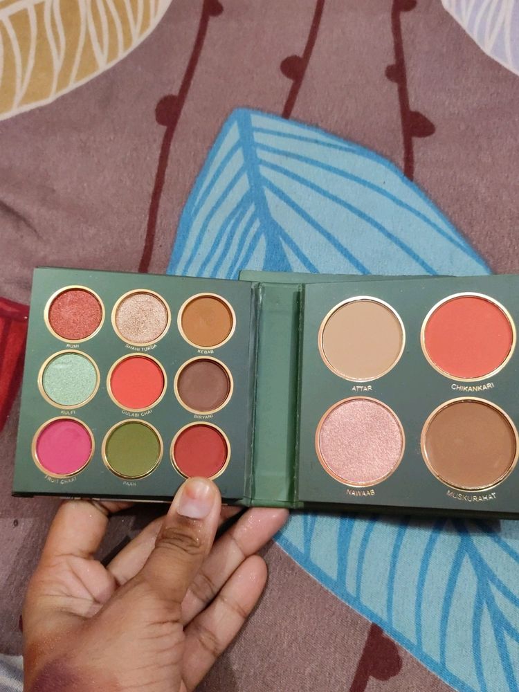 Mars Eyeshadow Palette