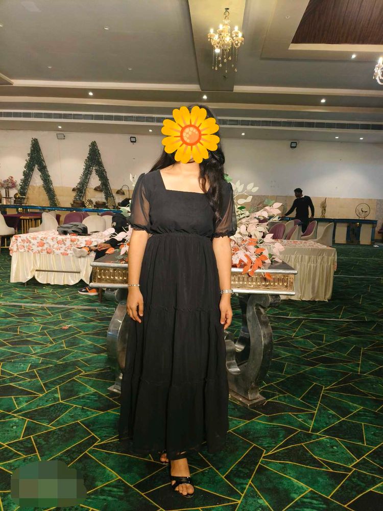 Elegant Black Maxi Dress