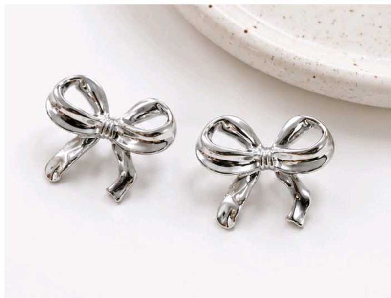 Chic Silver Bow Earrings