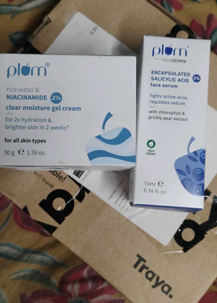 Plum skincare combo at just 359