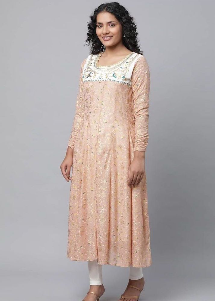 Elegant Peach Embroidered Kurta