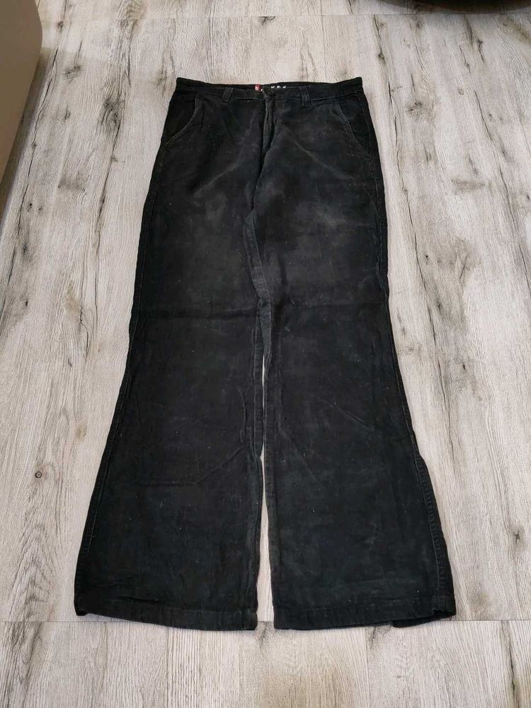 Ma6169 Levi's bootcut jeans waist 28 inches