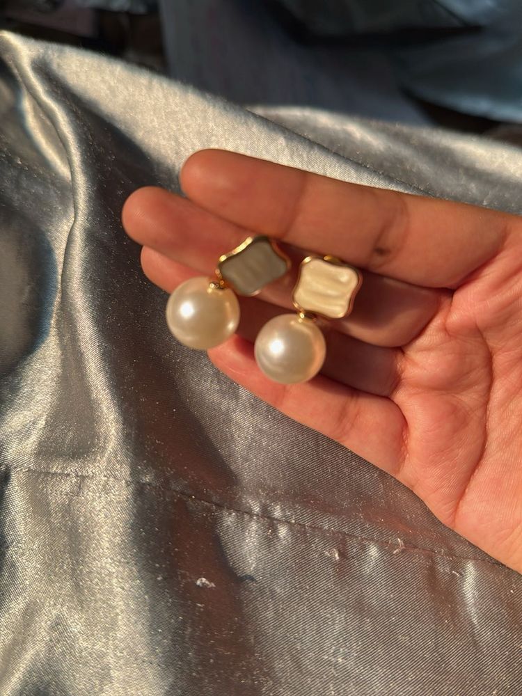 Pearl Drop Earrings