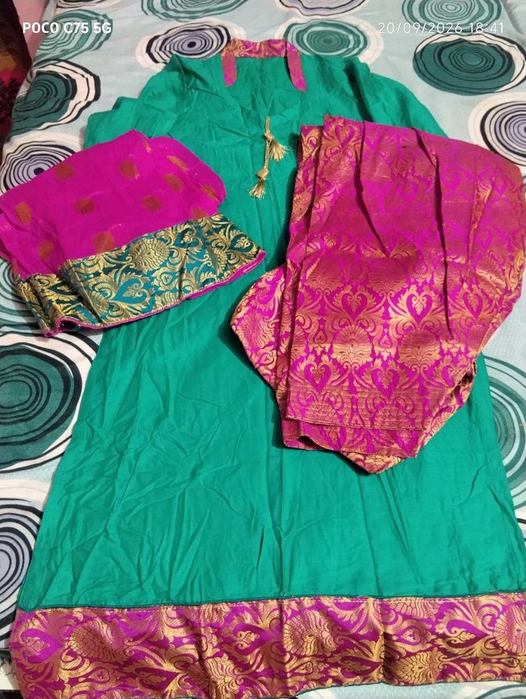 💕Banarasi patiyala salwar suite 💕