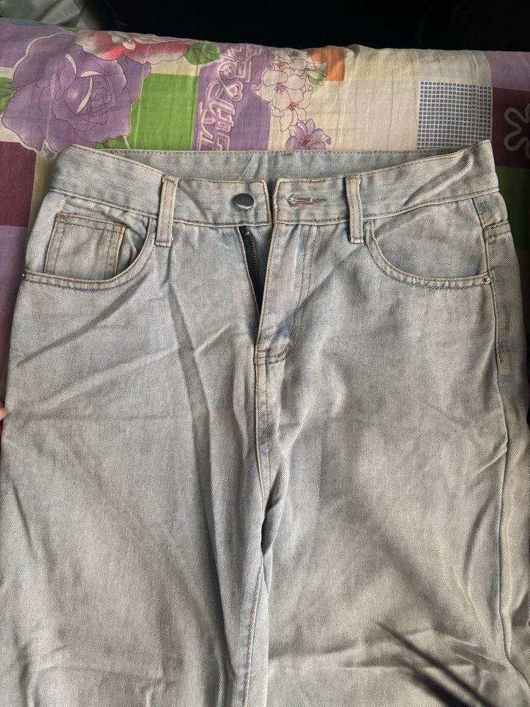 Urbanic light wash jeans