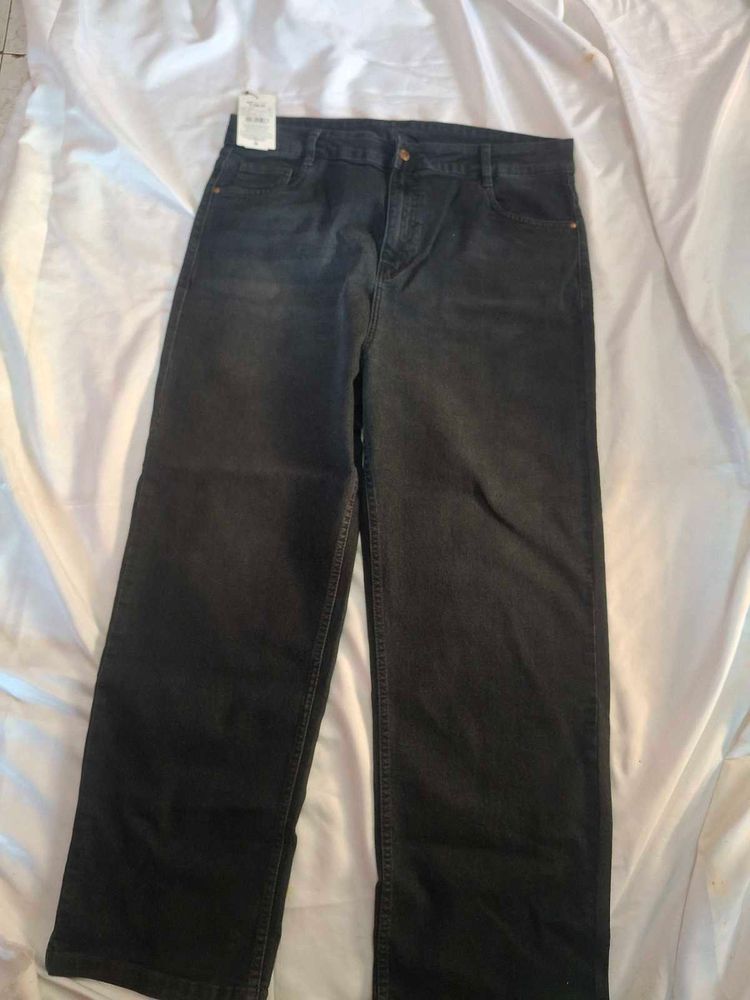 Stylish Black Jeans - New with Tags!