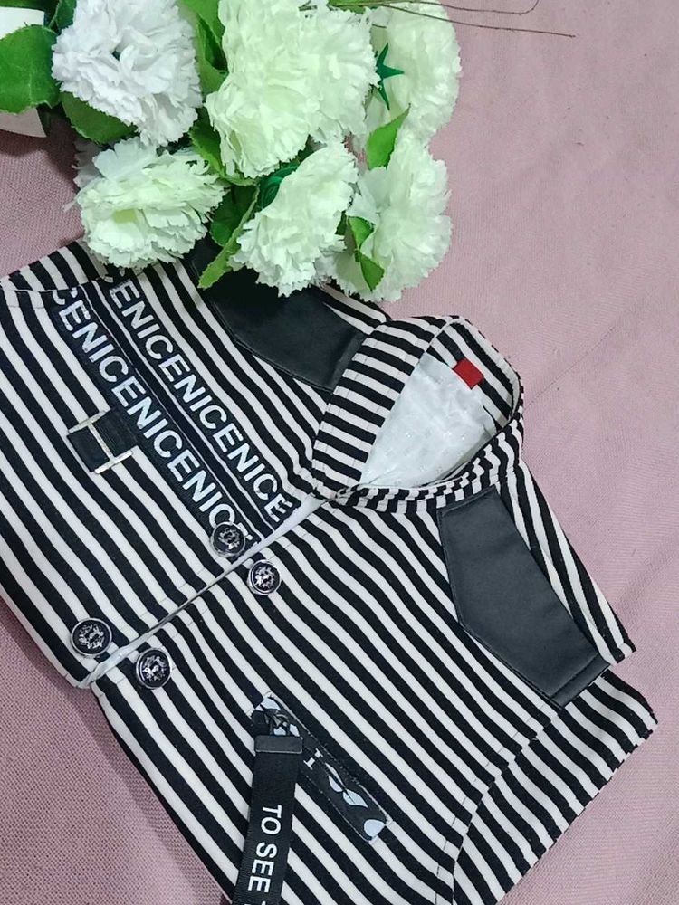 line coaty.🖤🤍
