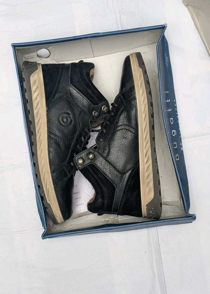 Bugatti Black Leather Boots