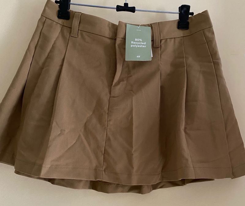 ✨H&amp;M  Pleated Mini Skirt